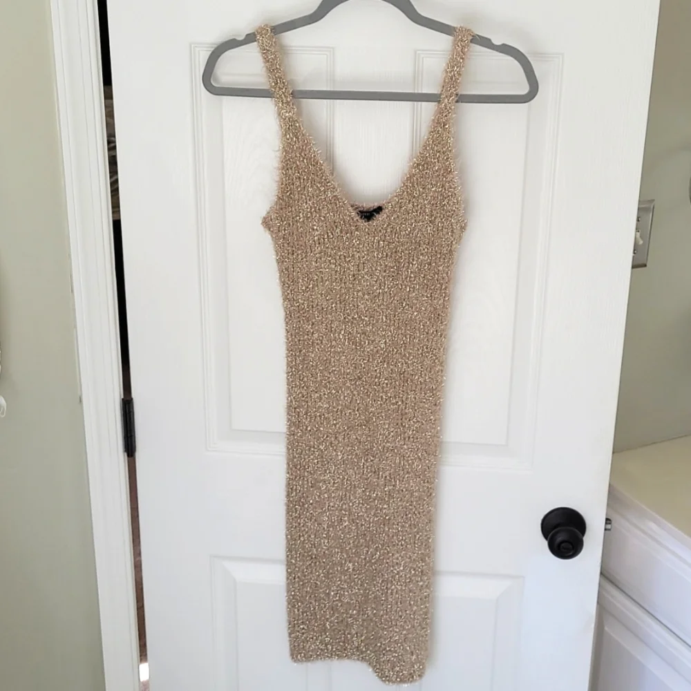 NWT☆Gold Knit Metallic Dress - Picture 1 of 5
